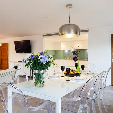 Clhh Trafalgar Riverside Penthouse *