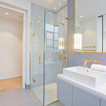Luxury Royalty Mews *