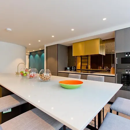 Apartment Luxury Royalty Mews London