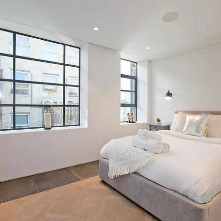 Luxury Royalty Mews