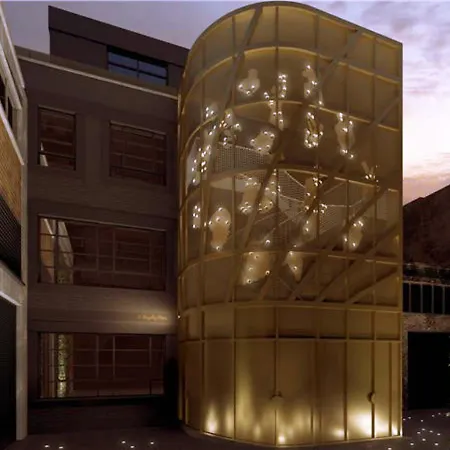 Luxury Royalty Mews *