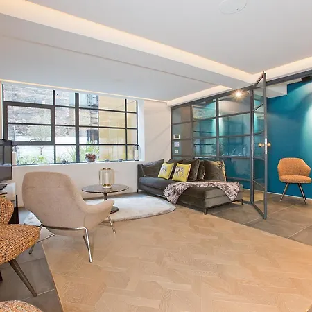 Luxury Royalty Mews Apartment