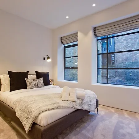 Luxury Royalty Mews