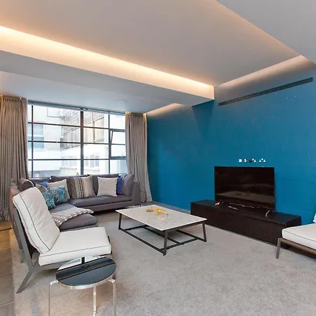 Apartment Luxury Royalty Mews London