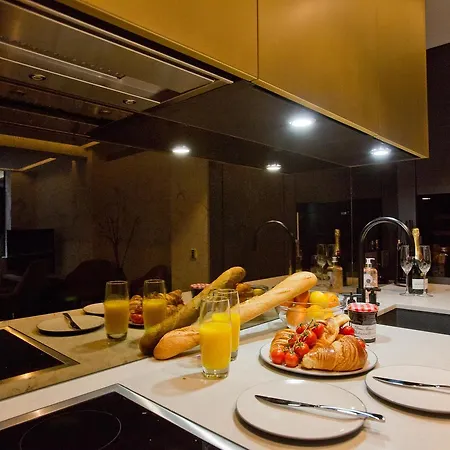 Apartment Luxury Royalty Mews *
