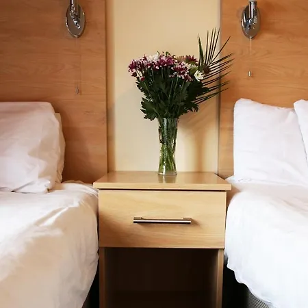 Express Hotel 2*