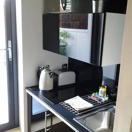 Room Home Stay 4* Londres