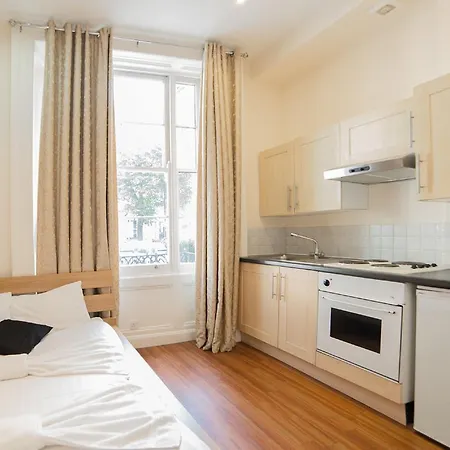 Imperial Court Apartman London