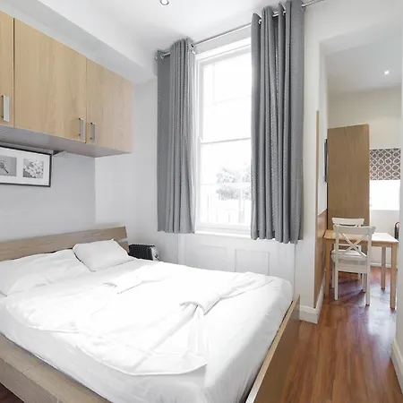 Imperial Court Apartman London