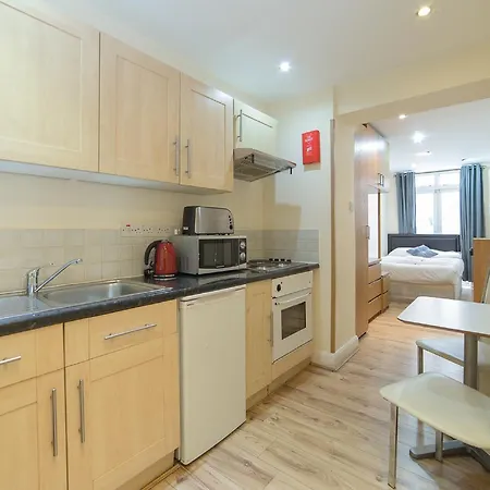 Imperial Court Apartman London