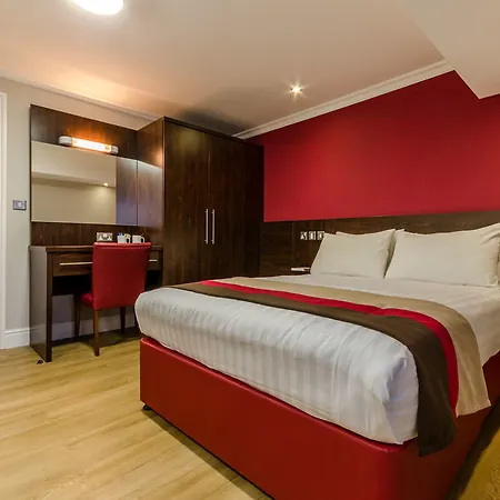 Royal Cambridge Hotel 3*