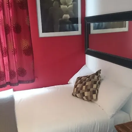 Hotel Chester 2*