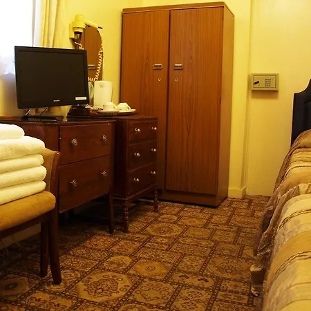 Mornington Victoria Szálloda 4*