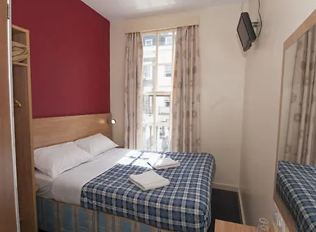 Colliers 2* London