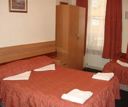 Guilford House 2* London