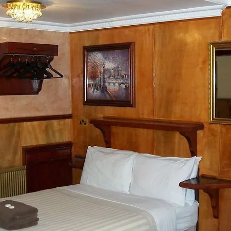 Hotel Cricklewood 2*