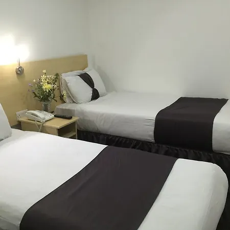 Clapham South Belvedere 2* London
