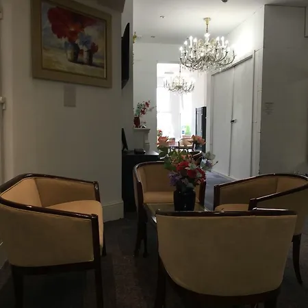 Clapham South Belvedere 2* London