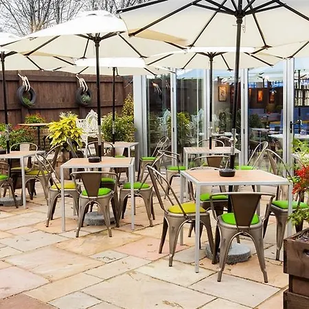 The Pilot Inn Лондон