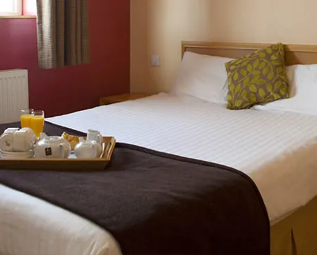 Hotel Antoinette Wimbledon 3*