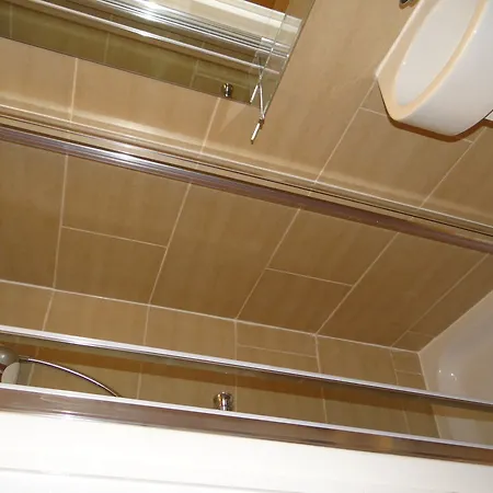 بيت ضيافة Vallance Road House لندن