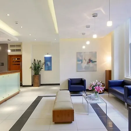 Park Grand Hyde Park Otel
