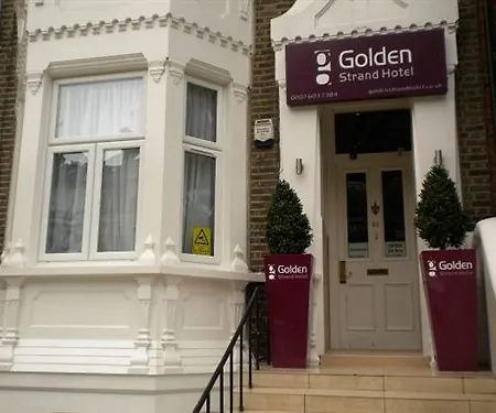 Oyo Lifestyle Golden Guest house 3*