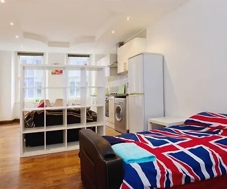 Apartment Capital Host Warren Street