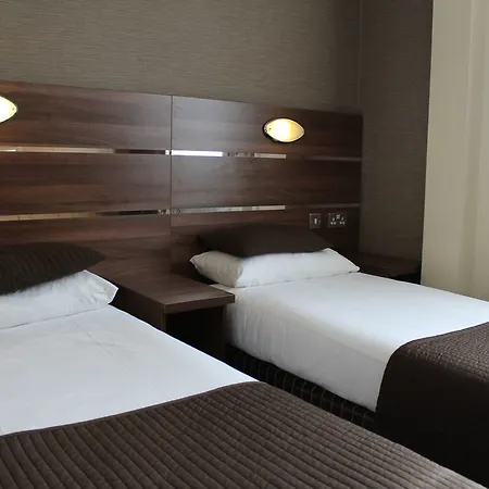 Huttons Hotel, Victoria فندق 3*