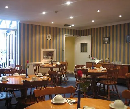 Hotel Adare London