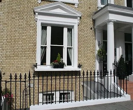 アパートホテル Earls Court ロンドン
