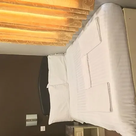 Oyo Bostons Manor Hotel, Hanwell London 3* Greenford (Greater London)