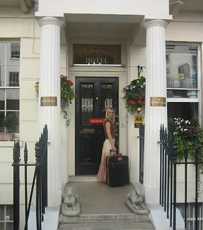 Hotel Parkwood 3*