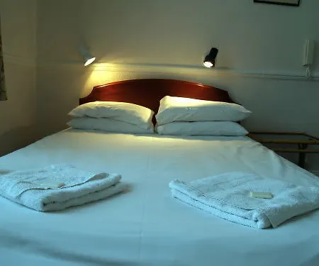 Hotel Lynton London