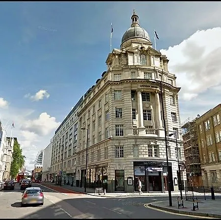 Travelodge Central City Road 3*