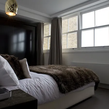 Native Hyde Park 4*