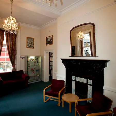 Yha St Paul's *