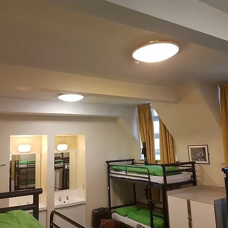Yha St Paul's Hostel London
