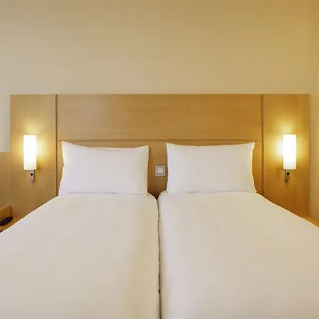 Ibis Greenwich 3*