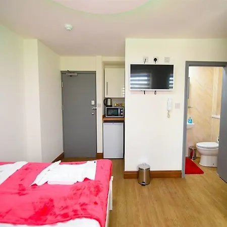 Bed & Breakfast Green Suites 4*