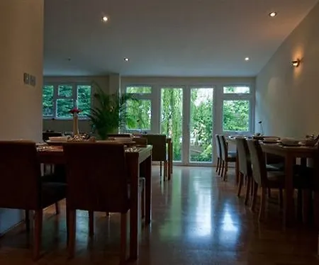 Chumleigh Ltd. 3*