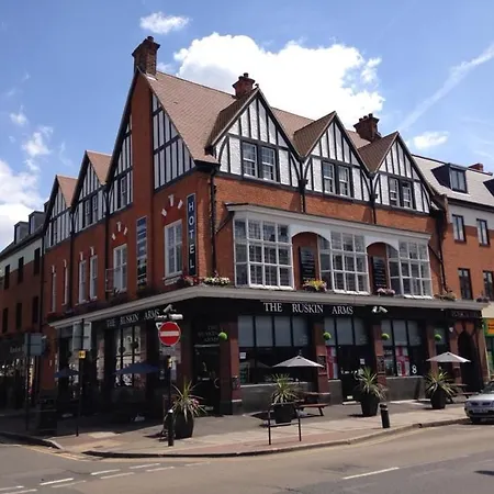 Hotel Ruskin 3*
