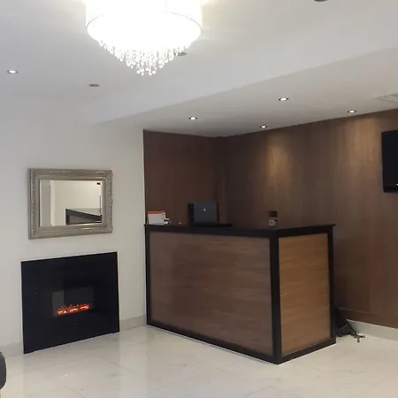 The Cameron Hotel 2*