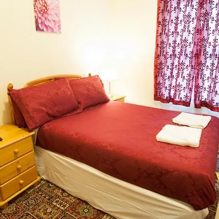Hollingbury 2* Londres