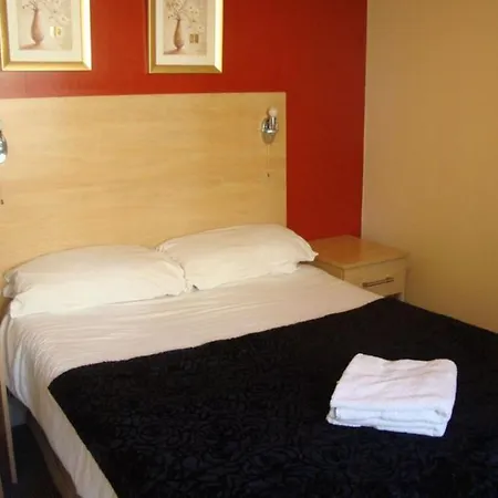 Express Hotel