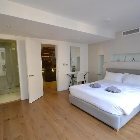 Covent Garden Apartment London