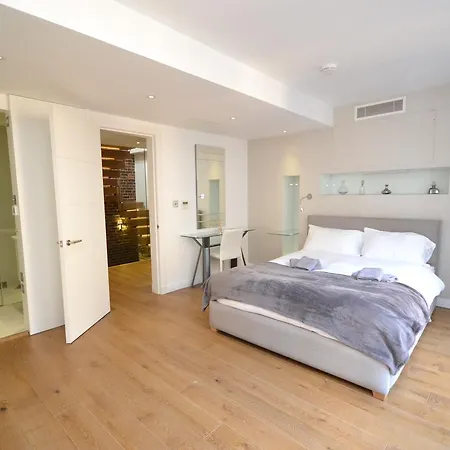 Covent Garden Apartment London