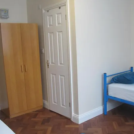 Western Northfields Ealing Hotel 3*