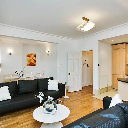 Lancaster Gate Hyde Park Aparthotel