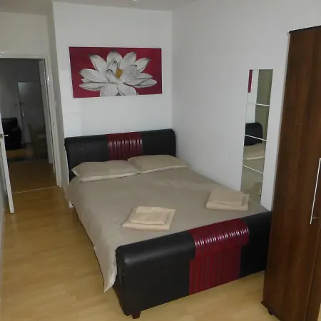 Butler House Apartment *